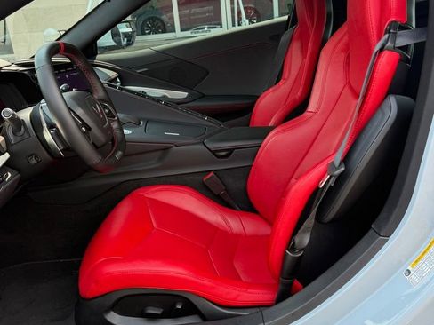 Used 2023 Chevrolet Corvette Z06 RWD image 7