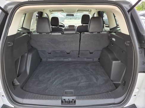 Used 2019 Ford Escape SE FWD image 26