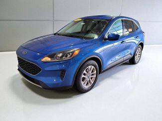 Used 2021 Ford Escape SE w/ Cold Weather Package image 1