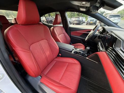 Used 2025 Toyota Camry XSE AWD/4WD image 24