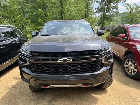 Used 2023 Chevrolet Tahoe Z71 w/ Luxury Package AWD/4WD image 6