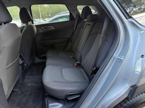 Used 2025 Kia Sportage LX FWD image 37