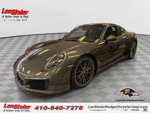 Used 2017 Porsche 911 Carrera RWD image 1