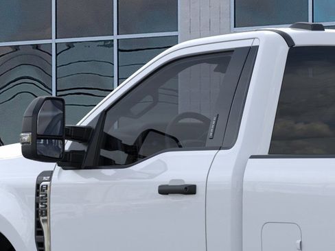New 2025 Ford F250 XLT image 39