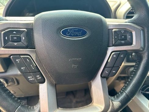 Used 2016 Ford F150 Platinum w/ Equipment Group 701A Luxury AWD/4WD image 14