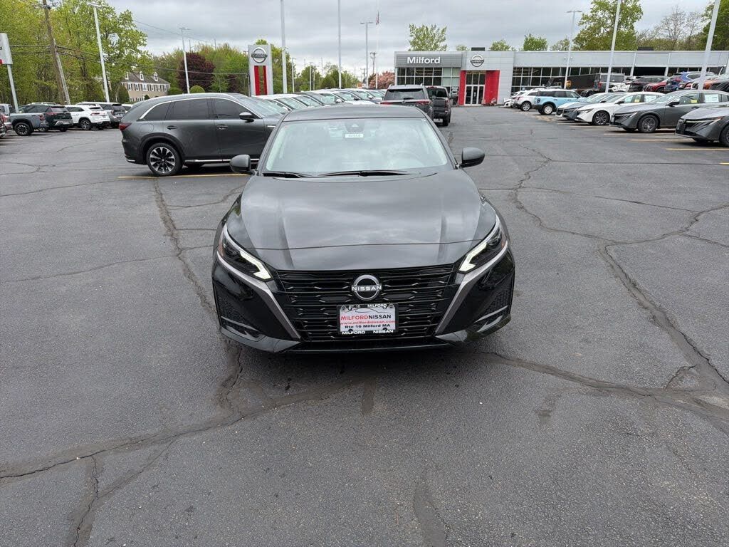 Used 2026 Nissan Altima 2.5 SV AWD/4WD image 9