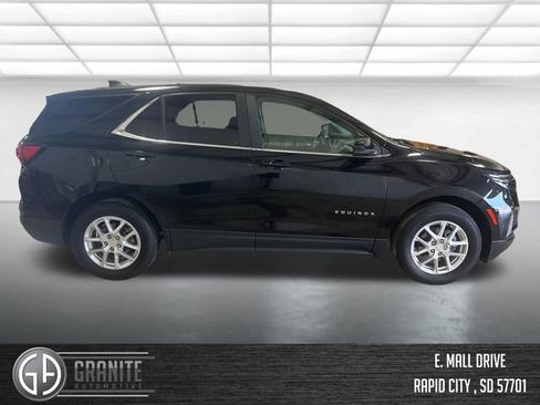 Used 2024 Chevrolet Equinox LT AWD/4WD image 7