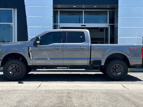 Used 2024 Ford F250 Lariat w/ FX4 Off-Road Package AWD/4WD image 7