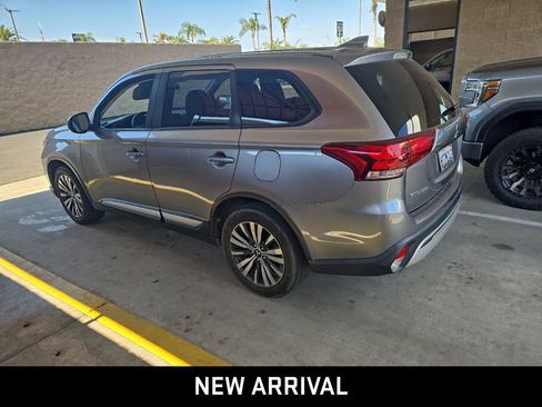 Used 2020 Mitsubishi Outlander ES image 4