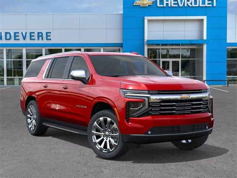 New 2025 Chevrolet Suburban Premier image 7