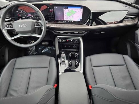 Certified 2025 Audi Q5 Premium Plus w/ Premium Plus AWD/4WD image 18