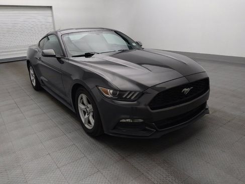 Used 2017 Ford Mustang Coupe RWD image 13