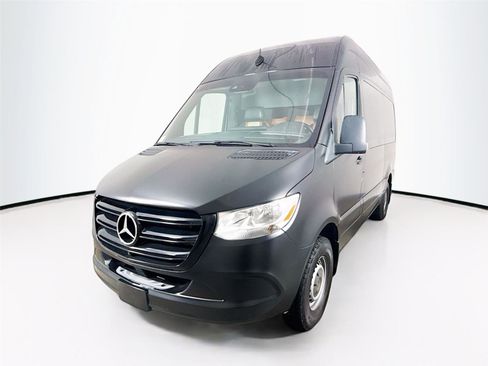 Used 2019 Mercedes-Benz Sprinter 1500 w/ Premium Plus Package image 21