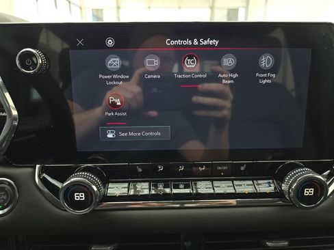 New 2026 GMC Canyon Elevation w/ Convenience Package image 17