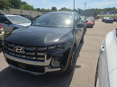 Used 2025 Hyundai Santa Cruz Limited AWD/4WD image 9