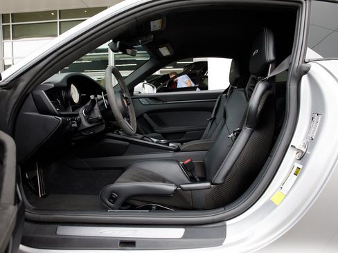 Used 2023 Porsche 911 GT3 RWD image 50