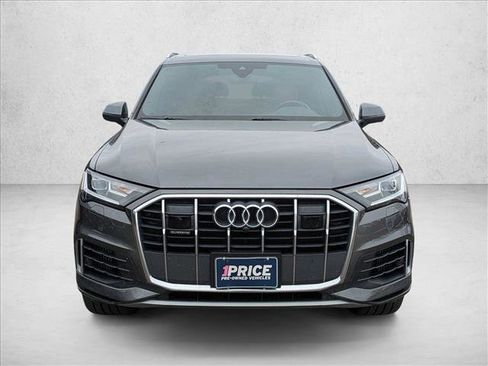 Used 2022 Audi Q7 Premium Plus image 2
