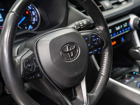 Used 2022 Toyota RAV4 SE w/ SE Grade Weather Package AWD/4WD image 20
