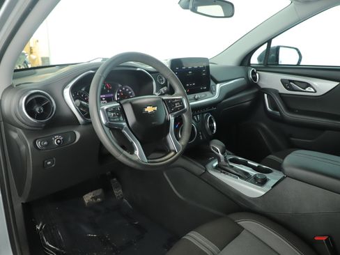 Used 2023 Chevrolet Blazer LT w/ Convenience Package FWD image 9