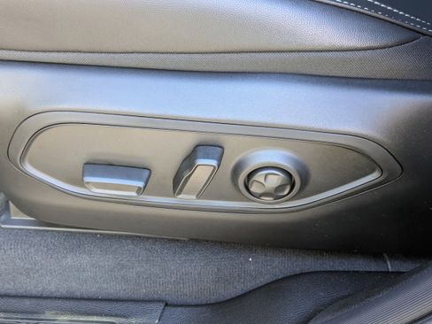 New 2025 Jeep Grand Cherokee L Limited image 22