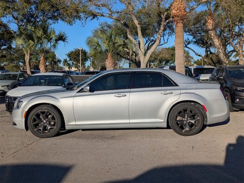 Used 2023 Chrysler 300 S w/ Comfort Group image 11