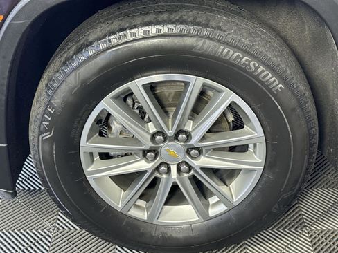 Used 2023 Chevrolet Traverse LT w/ LPO, Floor Liner Package image 11