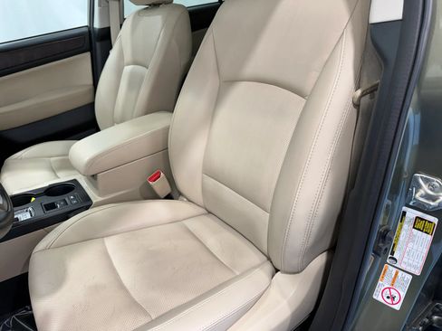Used 2017 Subaru Outback 2.5i Limited AWD/4WD image 22