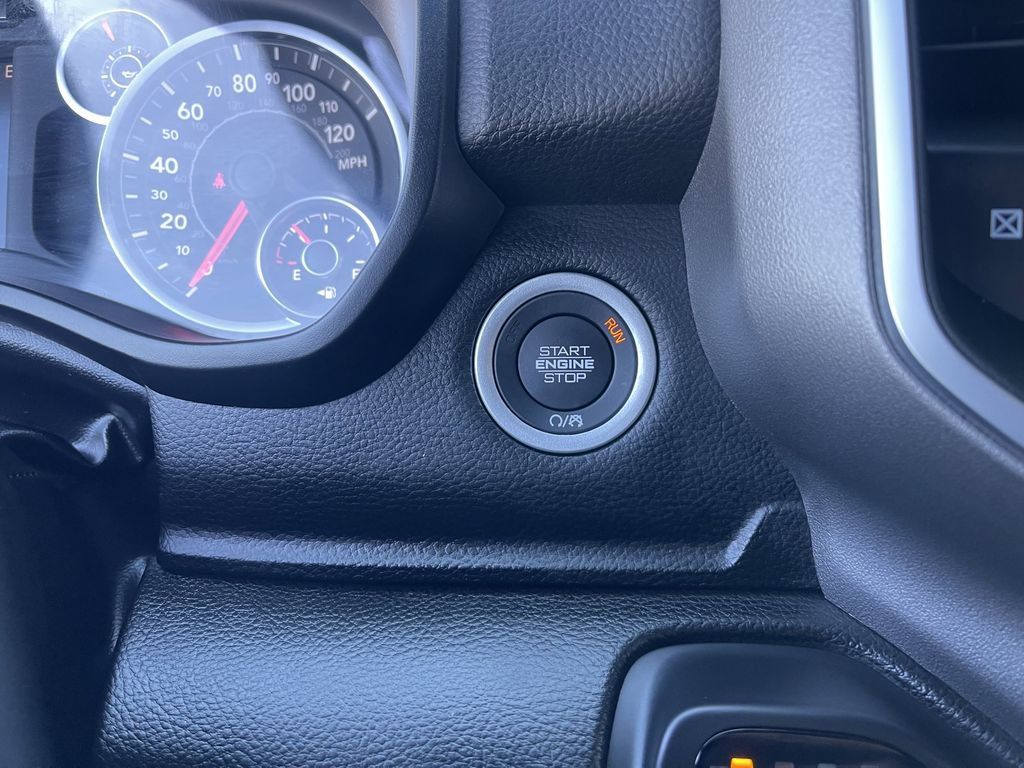 New 2026 RAM 1500 Big Horn AWD/4WD image 30