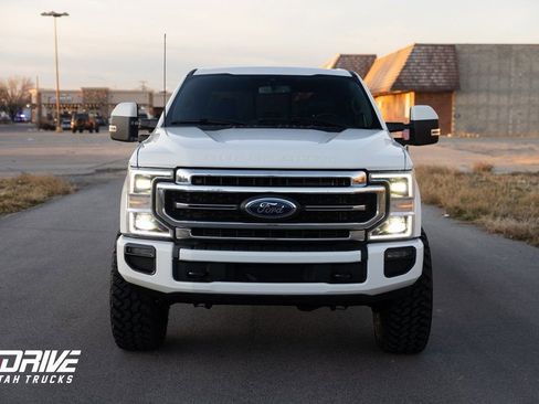 Used 2022 Ford F350 Lariat w/ Lariat Ultimate Package image 3