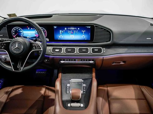 Certified 2026 Mercedes-Benz GLS 450 4MATIC image 12