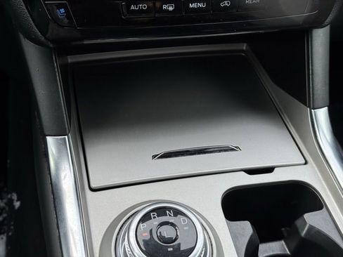 Certified 2023 Ford Explorer Limited w/ Equipment Group 301A image 11