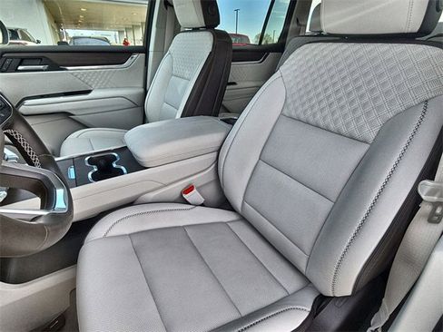 Used 2024 GMC Acadia Denali w/ Super Cruise Package image 20