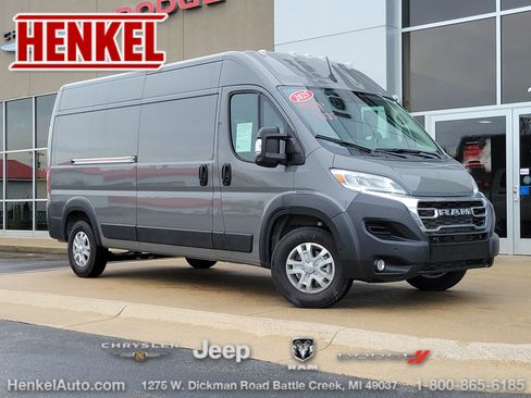 Used 2025 RAM ProMaster 2500 w/ Quick Order Package 22G SLT FWD image 1
