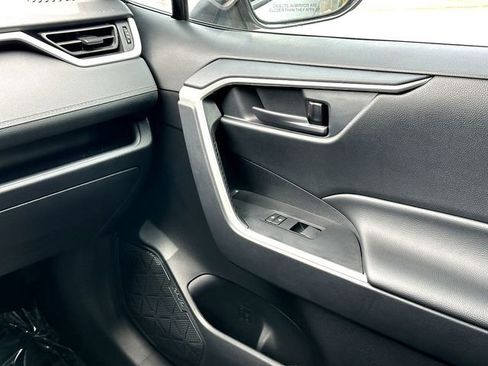 Used 2024 Toyota RAV4 LE AWD/4WD image 25