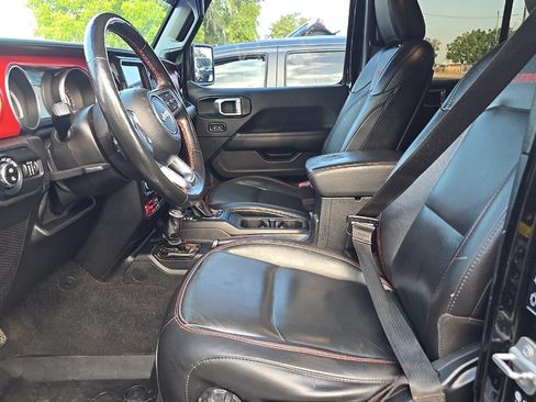 Used 2021 Jeep Gladiator Rubicon AWD/4WD image 8