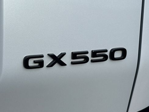 Certified 2024 Lexus GX 550 image 37