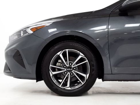 Certified 2023 Kia Forte LXS w/ LXS Technology Package FWD image 27