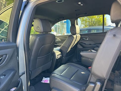 Certified 2023 Chevrolet Traverse LT image 8