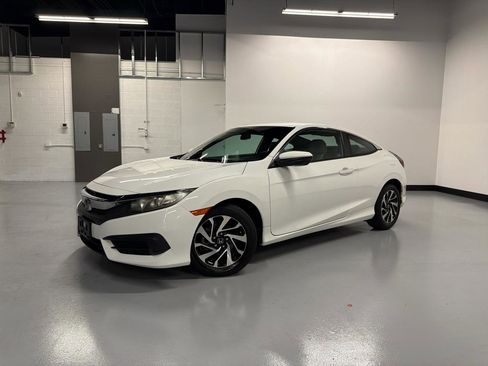 Used 2016 Honda Civic LX image 2