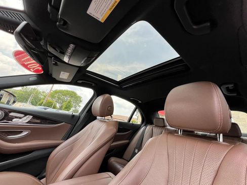 Used 2017 Mercedes-Benz E 300 4MATIC image 20