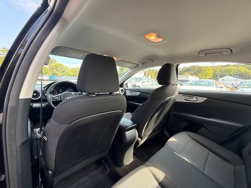 Used 2023 Kia Forte LXS image 16