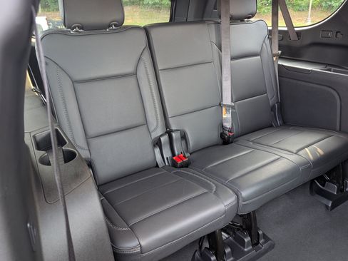 Used 2025 GMC Yukon XL Denali w/ Sun & Power Step Package RWD image 23