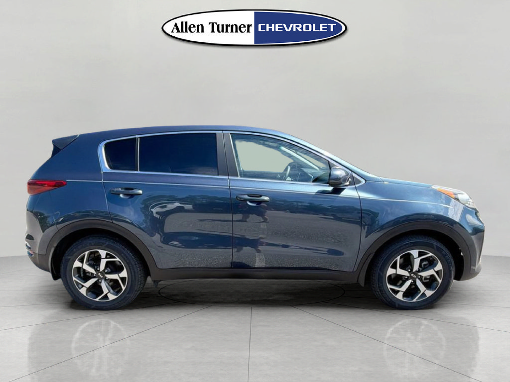 Used 2022 Kia Sportage LX FWD image 3