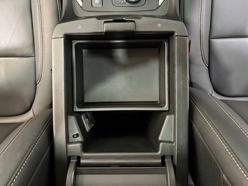 Used 2020 Chevrolet Traverse RS image 25