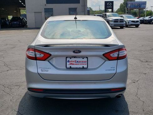 Used 2016 Ford Fusion SE FWD image 6