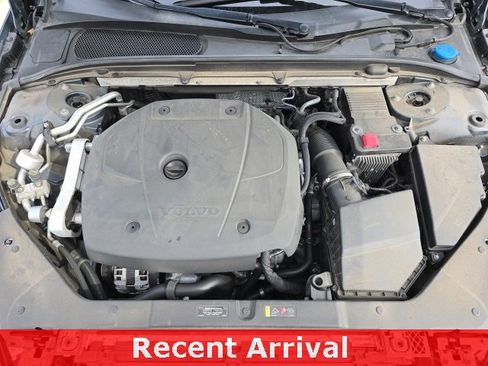 Used 2020 Volvo S60 T5 Momentum w/ Protection Package image 15