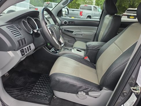 Used 2014 Toyota Tacoma 4x4 Double Cab image 14