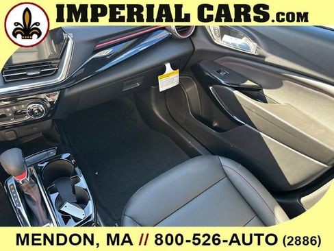 New 2026 Chevrolet Trax RS w/ Sunroof Package image 19