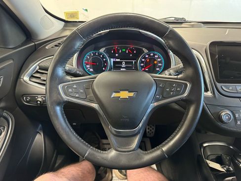 Used 2016 Chevrolet Malibu LT FWD image 27