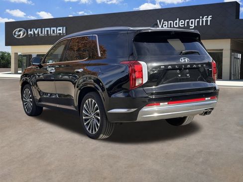 Used 2025 Hyundai Palisade Calligraphy image 8